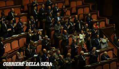 I riformisti Pd (con Calenda) e gli applausi inaspettati a Meloni: Delrio, Casini, Sensi, Verini e Zampa per il sostegno a Kiev, gelo di M5S e Avs