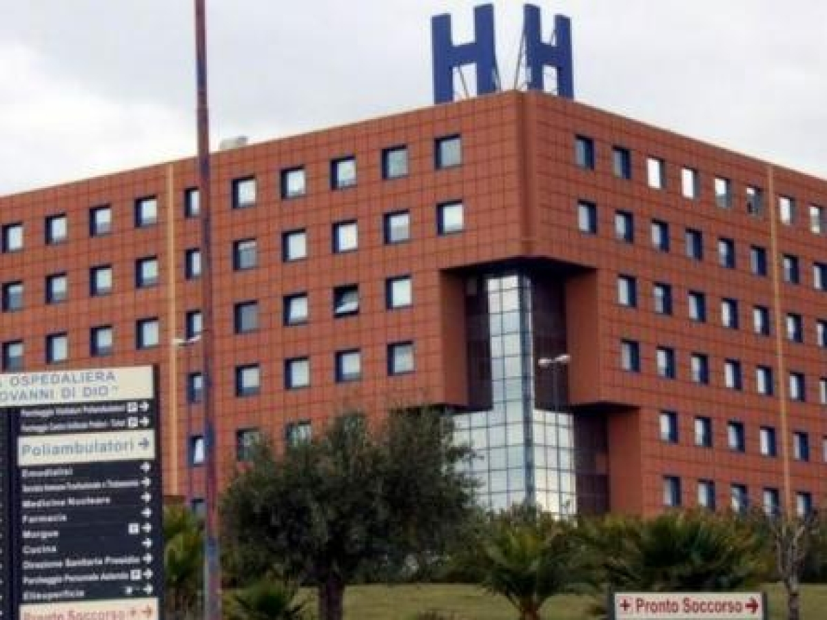 Agrigento, impiantavano protesi al pene a carico della sanità pubblica. Cinque medici indagati per peculato, falso e truffa aggravata