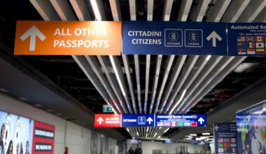 Spain threatens Italy with mirror border checks in Schengen row