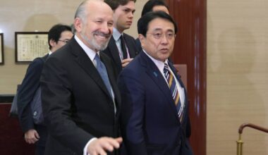 Akazawa heading to the U.S. to discuss first project under Japan’s $550 billion pledge