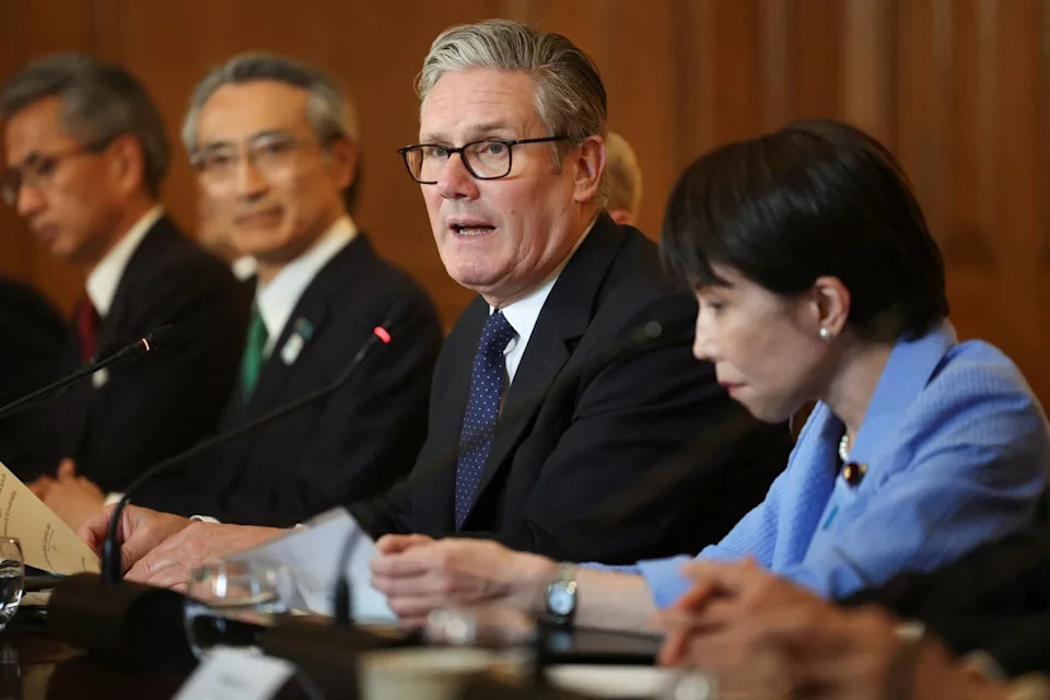 Sir Keir Starmer and Sanae Takaichi attend a business roundtable meeting at 10 Downing Street (PA)