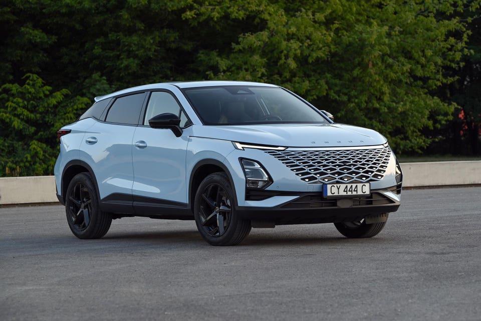 Chery Omoda 5 on a street