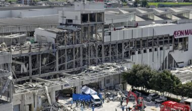 Hope dwindles for rescue in southwestern Japan quake as death toll climbs to 25