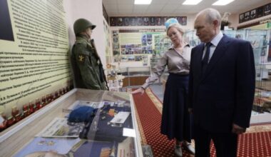 Putin&rsquo;s Visit to Disputed Island Exacerbates Japan-Russia Tensions