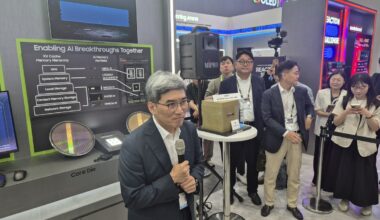 Song Jae-hyuk, Chief Technology Officer of Samsung Electronics' Device Solutions (DS) Division, unveiled HBM5 technology for the first time at a press briefing held at Samsung Display's booth during "Computex Taipei 2026," Asia's largest IT exhibition, which opened on the 2nd at the Nangang Exhibition Center in Taipei, Taiwan. Reporter Kim Yun-su - Seoul Economic Daily Finance News from South Korea