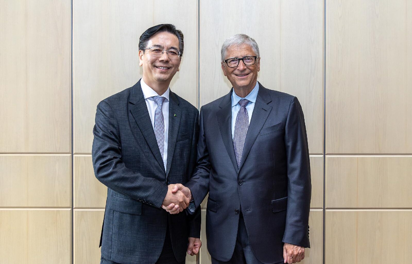 Hyundai Engineering and Construction forms an 'energy alliance' with Bill Gates, to build up to eight next-generation nuclear reactors