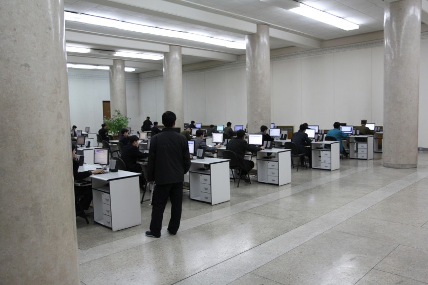 Students members public read library Grand People's