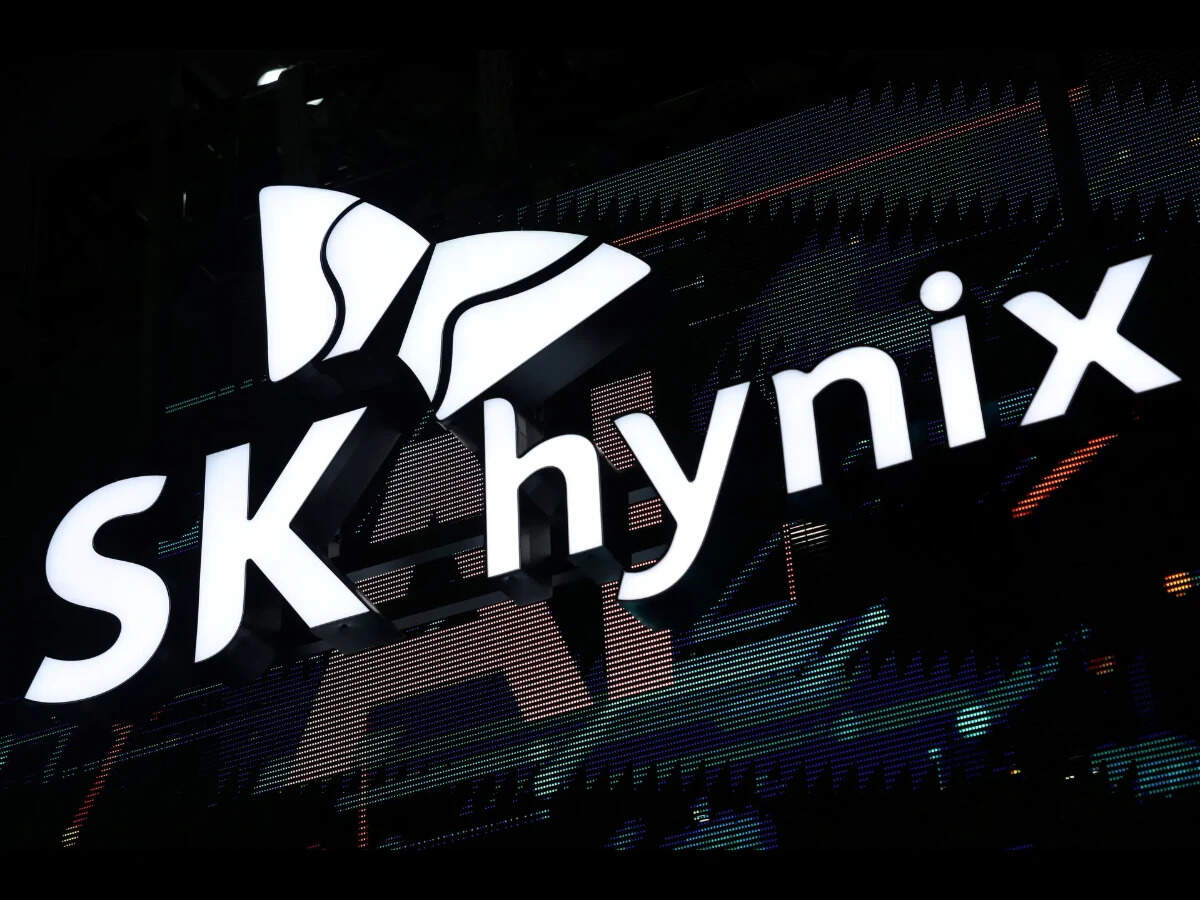 The logo of SK Hynix at a SK Hynix booth in Gwangju, South Korea, June 30, 2026. REUTERS/Kim Hong-Ji