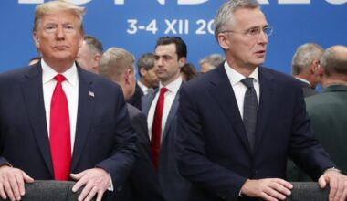 Buvęs NATO vadovas pasakoja, kad Trumpas svarstė iš Aljanso pašalinti kelias šalis