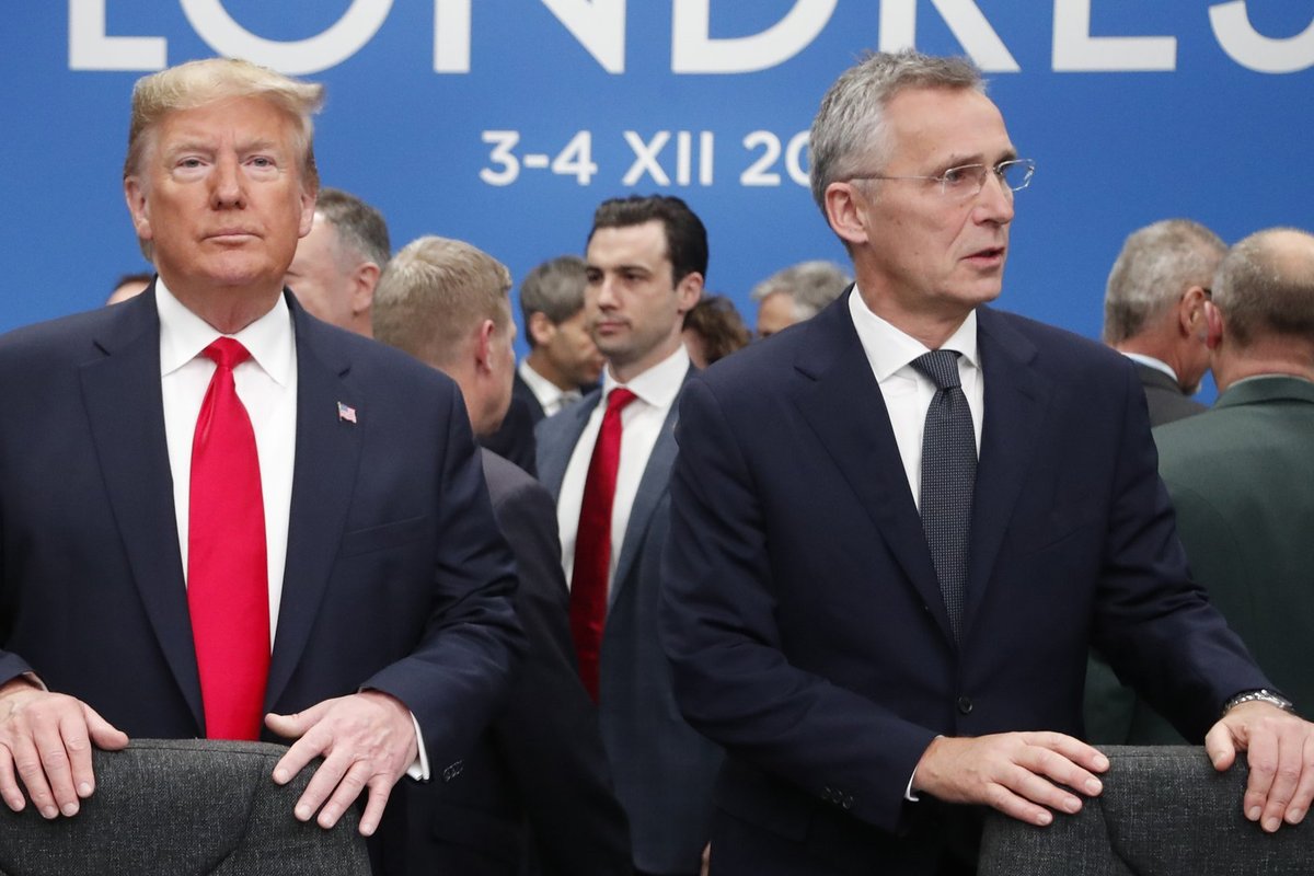 Buvęs NATO vadovas pasakoja, kad Trumpas svarstė iš Aljanso pašalinti kelias šalis