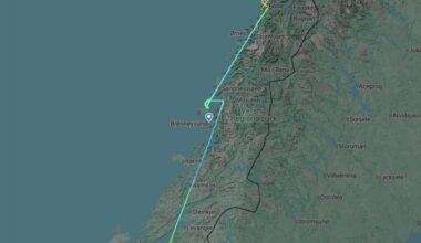 Norvegijoje keleivinis lėktuvas dėl pastebėtų dronų nukreiptas atgal