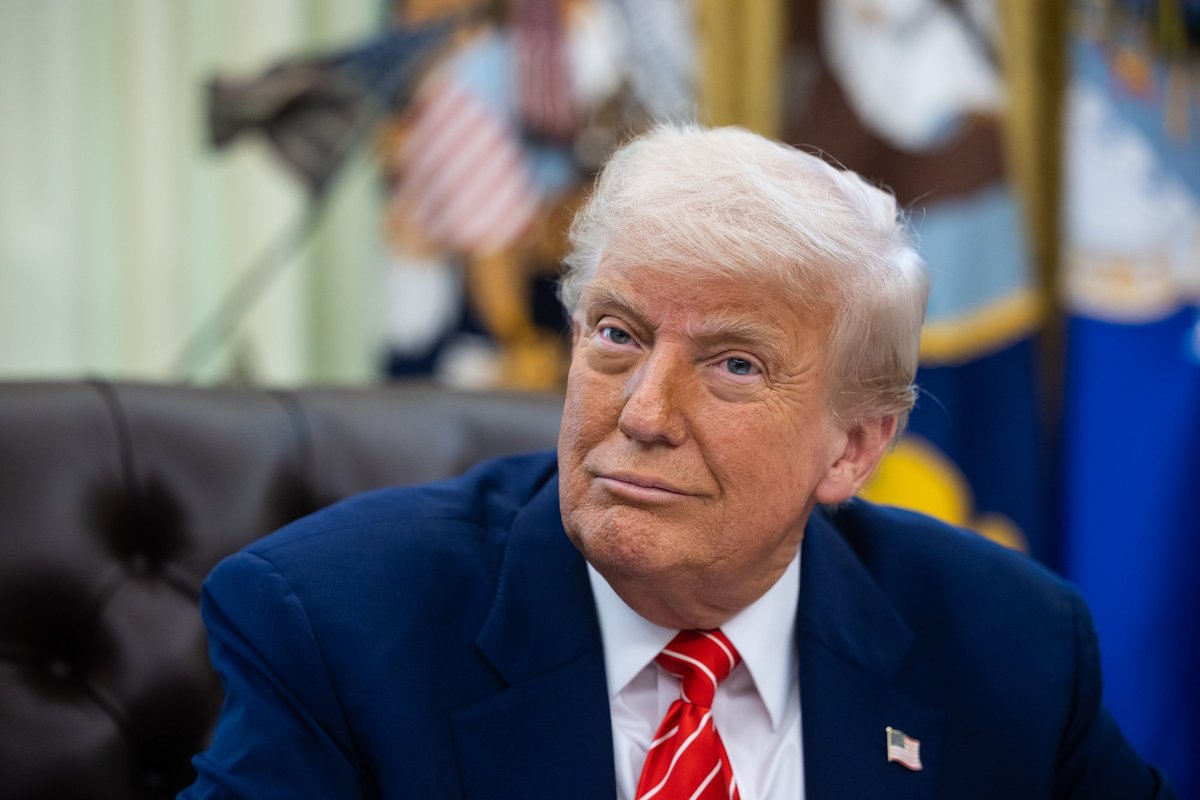 Analitikas įvertino pasikeitusią Trumpo retoriką dėl Ukrainos