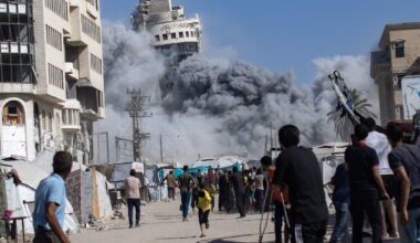 Palestiniečiai: per atakas Gazos Ruože vėl žuvo dešimtys žmonių