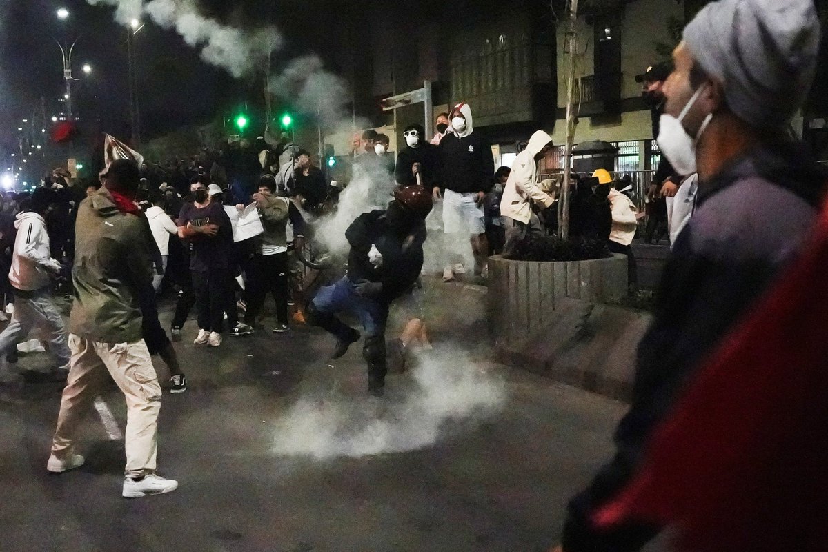 Peru protestų prieš vyriausybę metu sužeista mažiausiai 19 žmonių