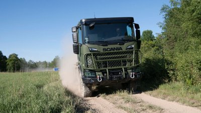2025-ųjų Scania karinis sunkvežimis