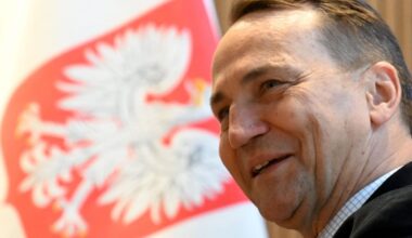 Sikorskis pasišaipė iš Putino: jūsų imperija nebus atkurta
