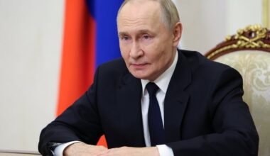 Putinas pasirašė dekretą: Rusija į karinę tarnybą šaukia 135 tūkst. vyrų