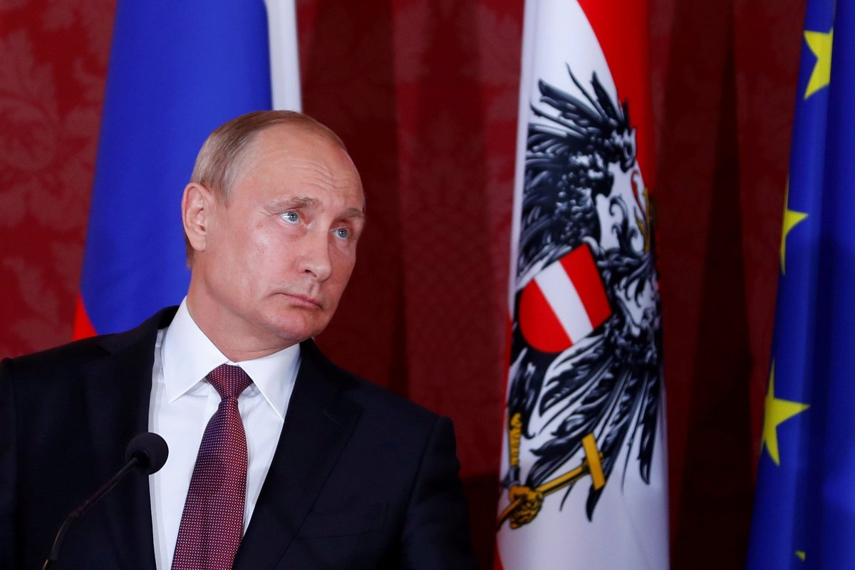 Putinas grįžo prie branduolinių grasinimų Vakarams