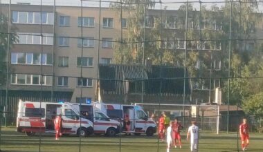 Po futbolininkų susidūrimo vos išvengta tragedijos Panevėžyje