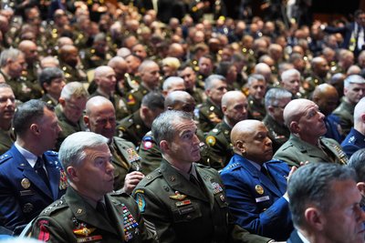 Trumpas kreipėsi į iš viso pasaulio sukviestus JAV karinius vadus