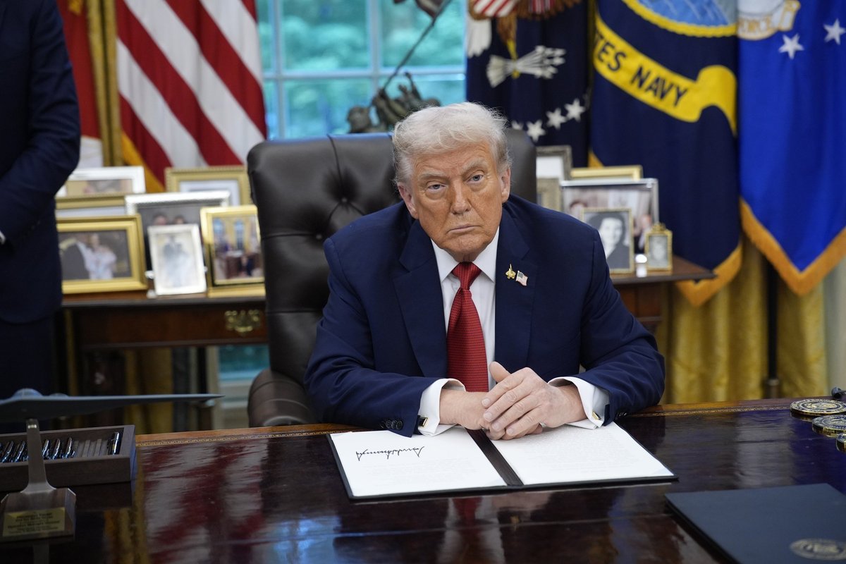 Trumpas paskelbė įvesiąs 100 proc. muitą farmacijos produktams