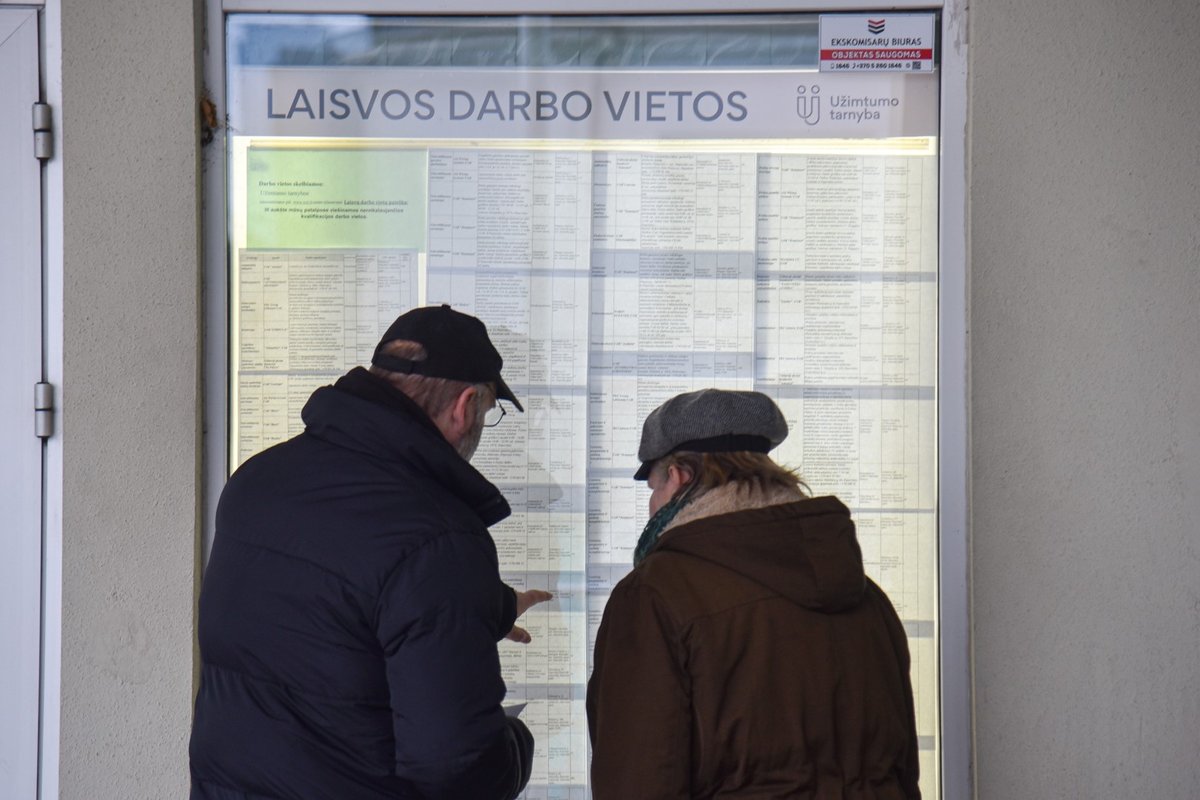 Sulaukę 50-ies jaučiasi išmesti už borto: darbdaviai net neskaito gyvenimo aprašymo