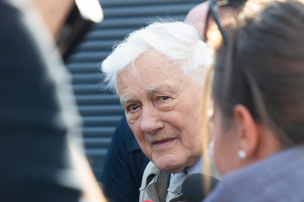 Valdo Adamkaus būklė stabili, gydymas bus tęsiamas ligoninėje