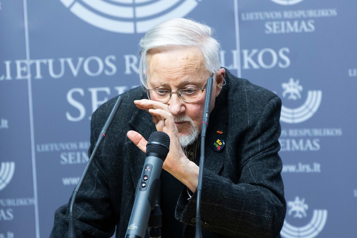 Į Santaros klinikas paguldytas Vytautas Landsbergis