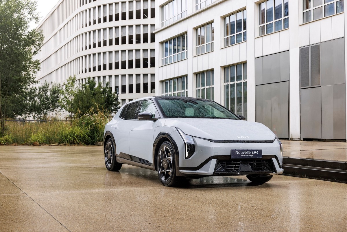 pirmieji „Lietuvos metų automobilis 2026“ dalyviai kelia intrigą
