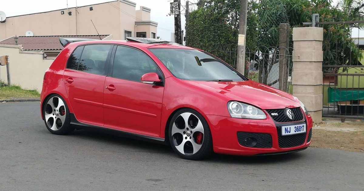 Šie „Volkswagen“ automobiliai virsta tikru vairuotojų košmaru, vairuotojai nenustoja keiktis