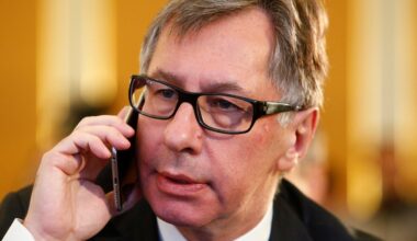 Rusijos oligarchai niekaip nesugeba išmokti pagrindinės pamokos