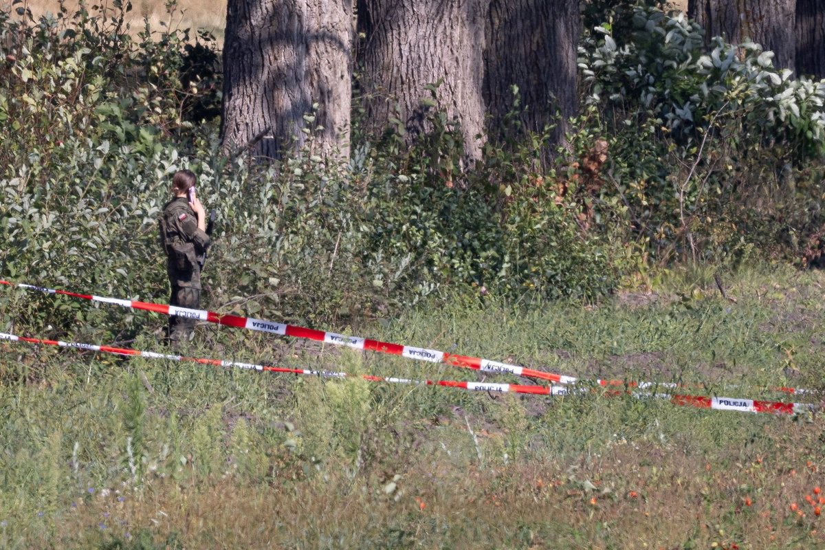 Lenkijos žiniasklaida praneša apie rastą paskutinį praėjusią savaitę Rusijos paleistą droną Lenkijos teritorijoje