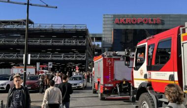 Sujudimas Kauno „Akropolyje“ – kilo gaisras, vienas žmogus nukentėjo