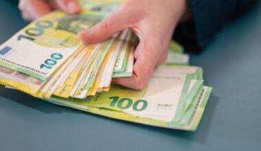 Sukčiai iš moters Vilniuje išviliojo 17,5 tūkst. eurų