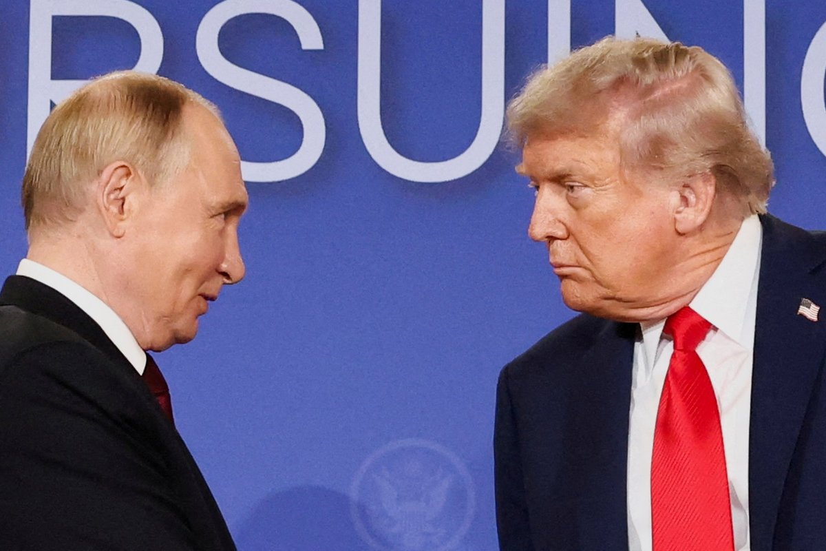 Trumpas reikalauja, kad Putinas sustabdytų karą