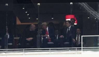 Trumpas negailėjo saldžių žodžių Muskui: aš tavęs pasiilgau