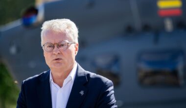 Nausėda apie Trumpo pareiškimus dėl Rusijos orlaivių: labai geras atgrasymo faktorius