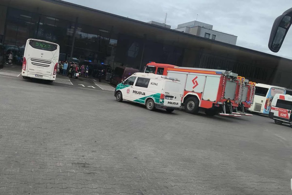 Mirė Kauno autobusų stotyje pervažiuota moteris