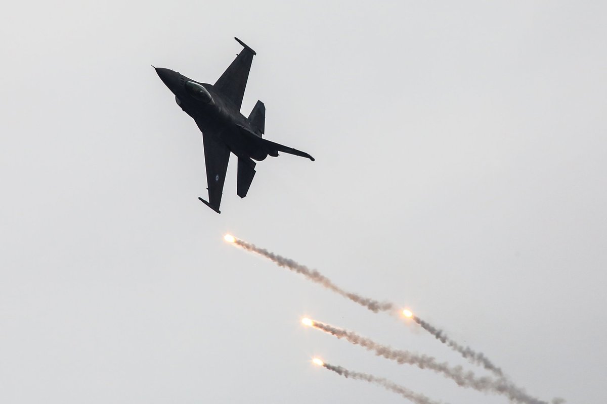 Dėl galimos dronų veiklos virš Baltijos jūros Danija į orą pakėlė naikintuvus