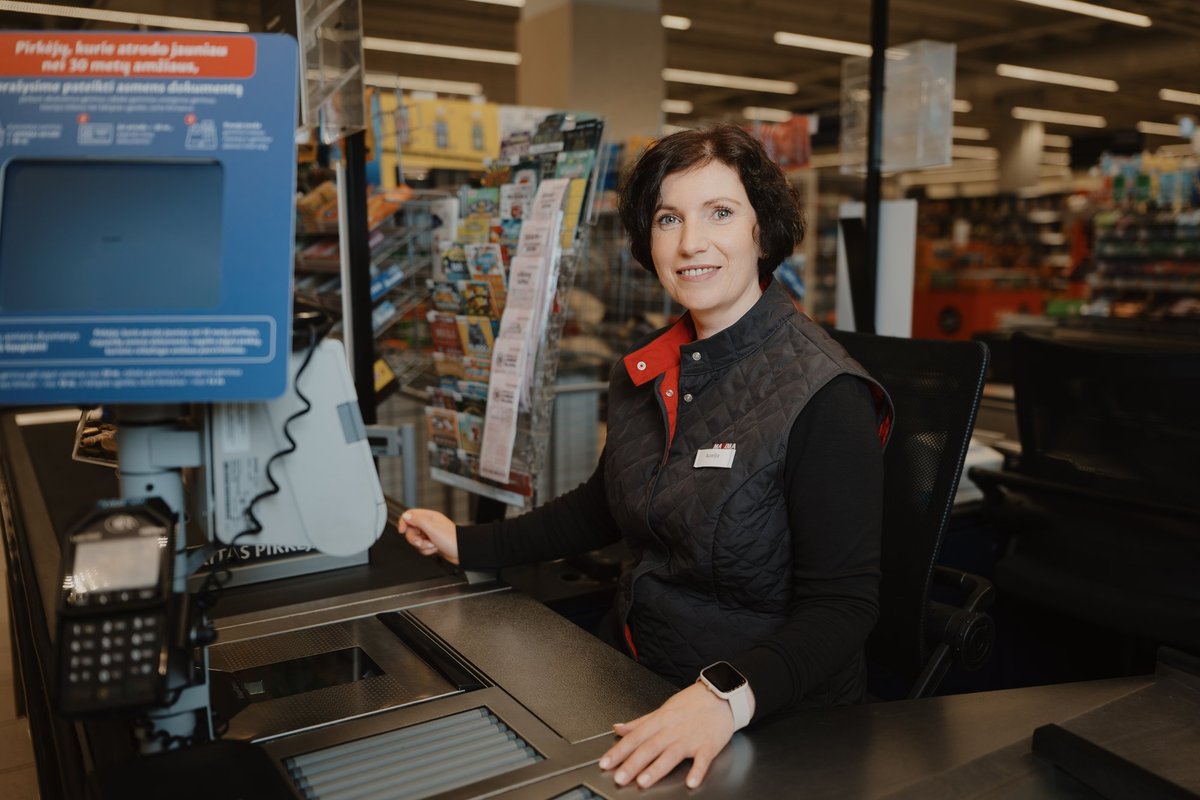 „Maxima“ ištrynė sienas tarp biuro ir parduotuvės: ką kasoje veikia verslo analitikė?