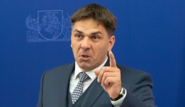 Opozicija: gavome klouną į ministrus - Delfi