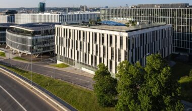 Vienintelis plėtros bankas Lietuvoje: specialistai paaiškino, kuo jis skiriasi nuo įprastų komercinių bankų