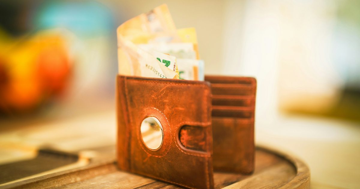 Pensijos augs iki rekordinių aukštumų: prezidentas reikalauja papildomų milijonų senjorams, aiškėja planas