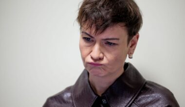 Daugiau pinigų iš neblaivios vairavusios buvusios kandidatės į merus Eglės Radvilės išieškota nebus - Respublika.lt