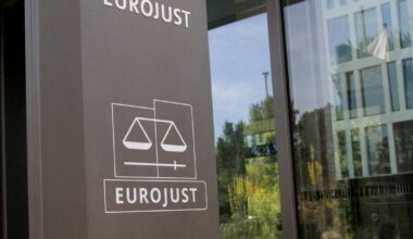 Didelės kriptovaliutų aferos tyrimas atvedė ir į Lietuvą - Respublika.lt