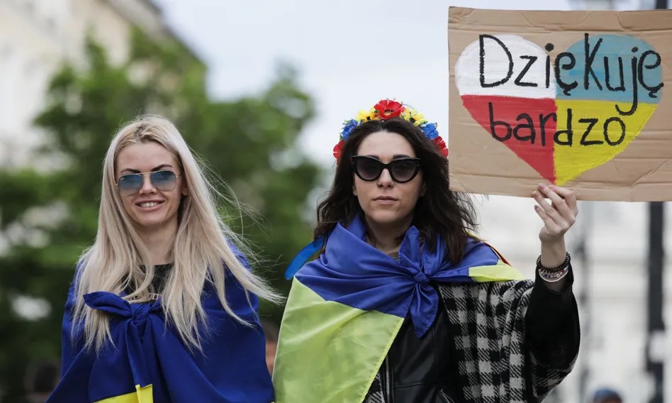 Lenkija sugriežtino ukrainiečių pabėgėlių įstatymą - Respublika.lt