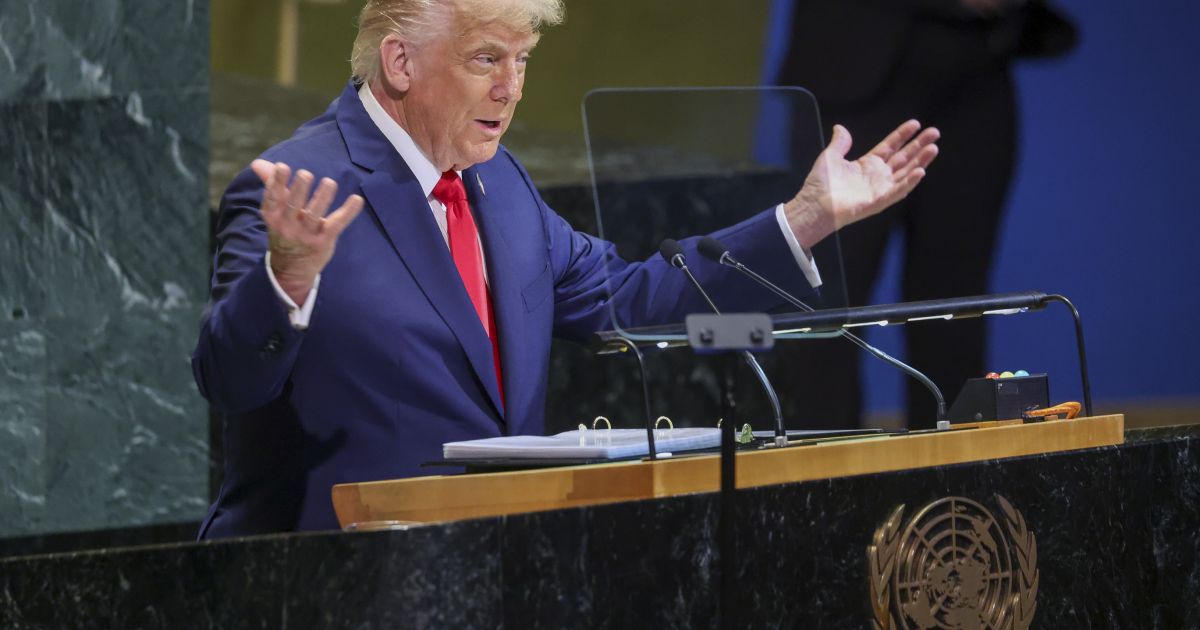 Donaldas Trumpas užsipuolė Europą: jūs garmate į pragarą - Respublika.lt