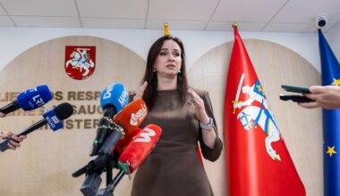 „Gerbkime žmonių apsisprendimą“: premjerė apie gyventojų planus trauktis iš pensijų fondų - Respublika.lt
