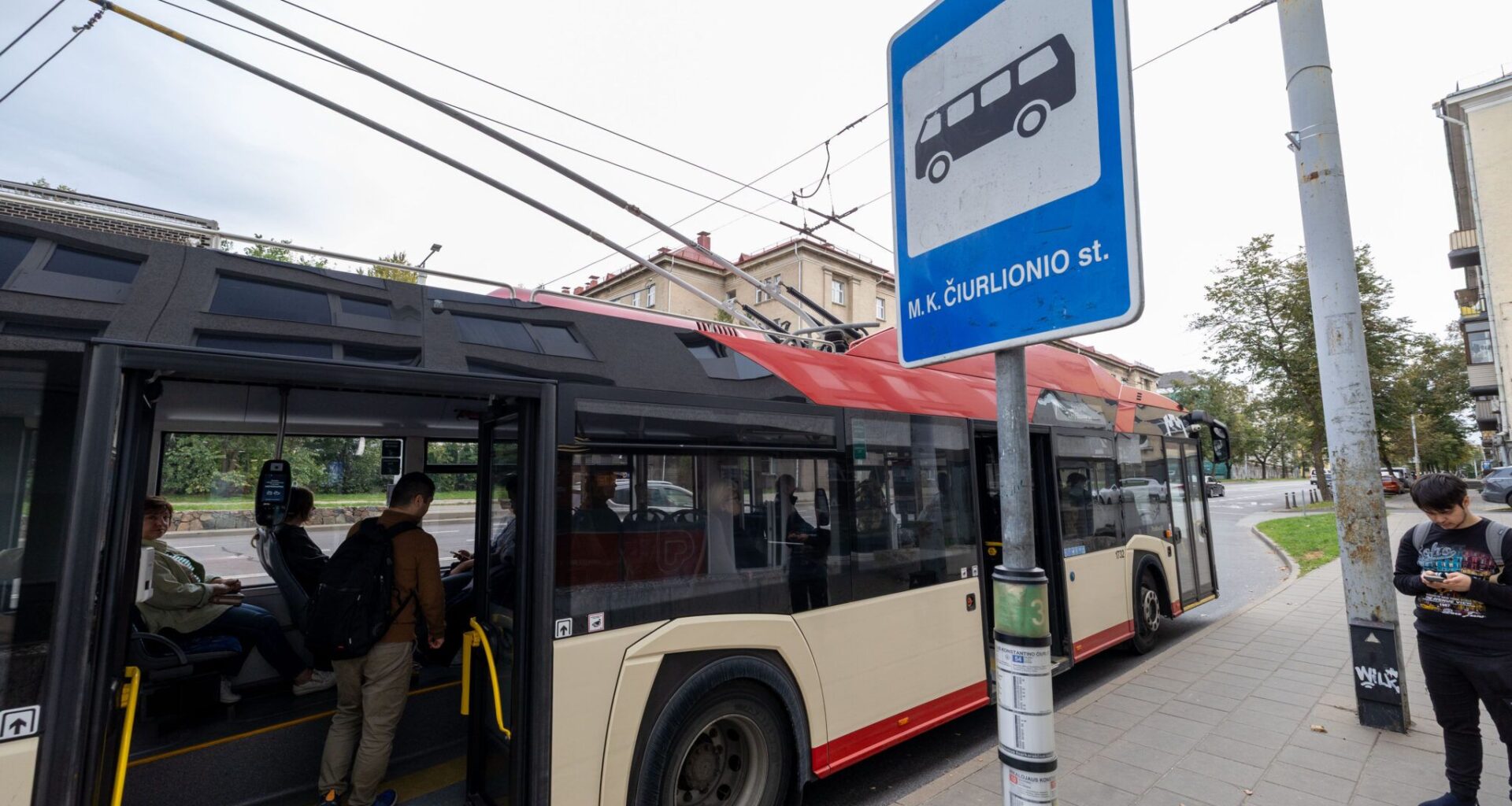 Čiurlionio gimtadienį Vilniaus viešasis transportas pasitinka garsiniu ir vizualiniu patyrimu keleiviams