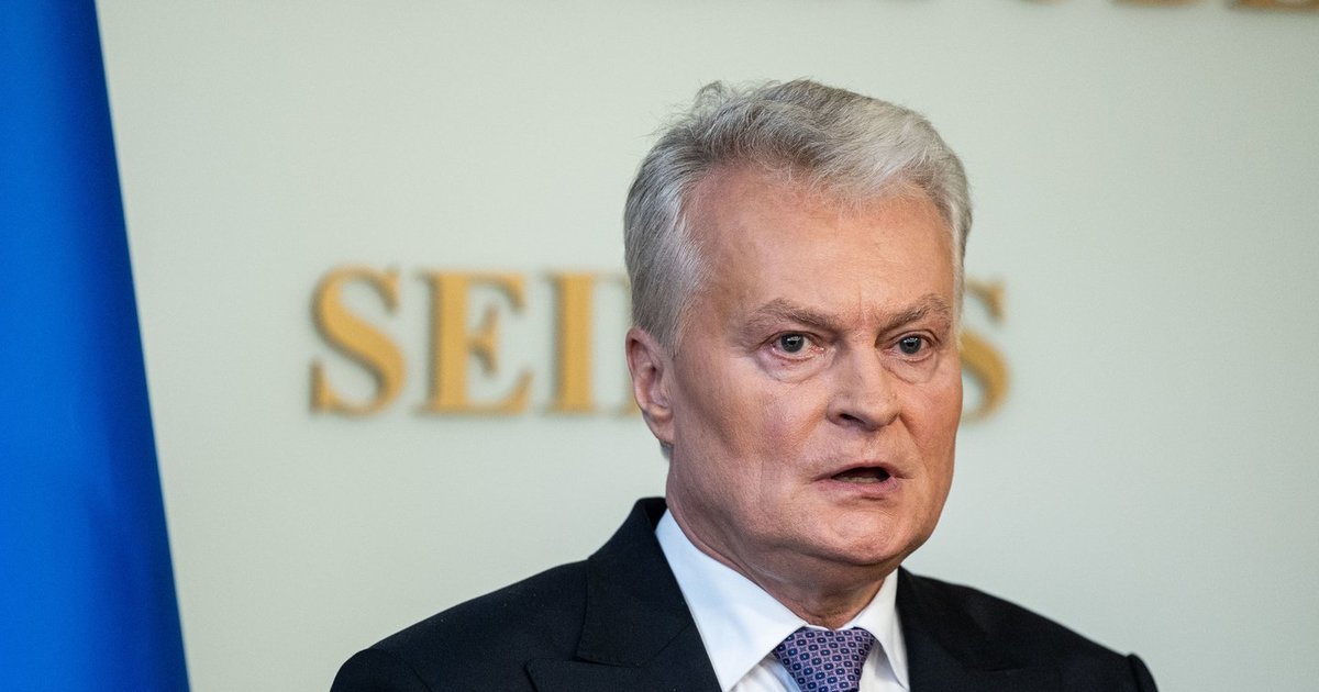 Nausėda skeptiškai vertina siūlymą įšaldytą Rusijos turtą naudoti ES gynybos pramonei